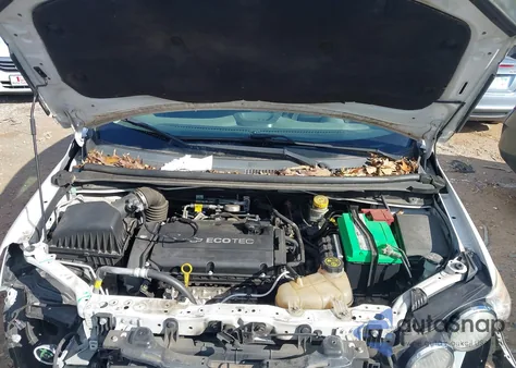 2015 Chevrolet Sonic Lt Auto z USA, uszkodzony, nr VIN 1G1JC5SH0F4218333